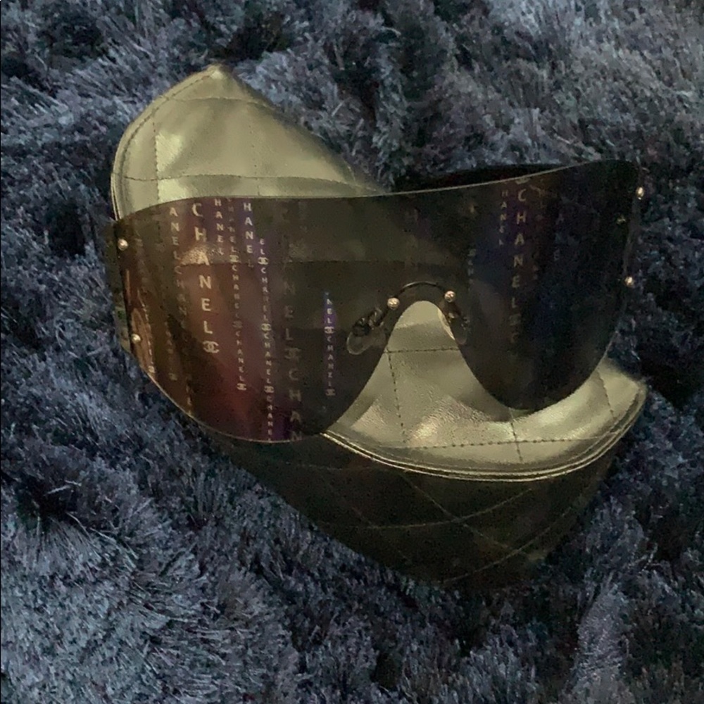 Chanel Sunglasess - worn a under 5 times